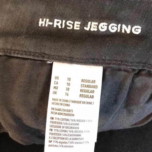 Ladies American Eagle, Black, high rise jegging. Size 10. - Picture 4 of 4